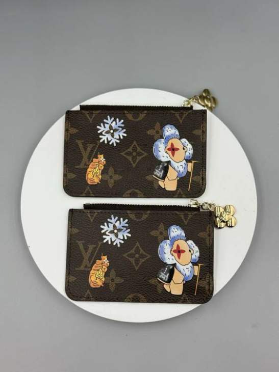Picture of Louis Vuitton Wallets _SKUfw214745878fw